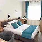 Hotel Azur 2*