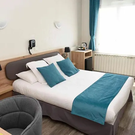 Otel Azur 2*