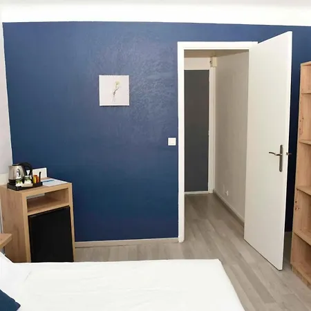 Azur Otel 2*