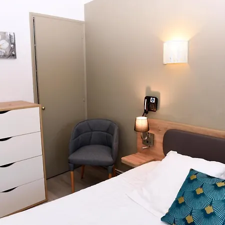 Hotel Azur 2*