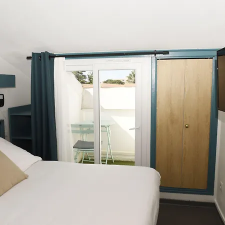 Otel Azur
